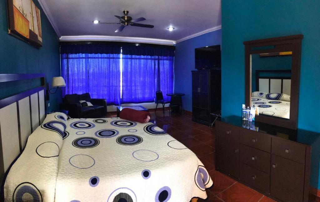 Hotel Paraíso Del Valle Ciudad Constitución Esterno foto
