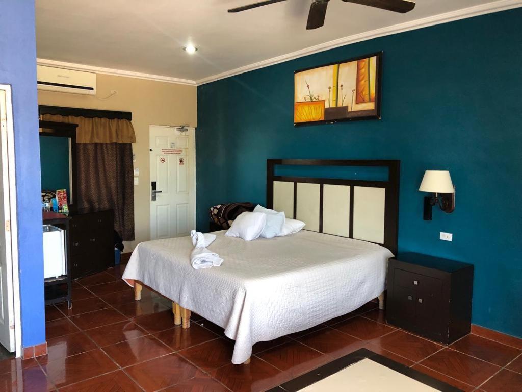 Hotel Paraíso Del Valle Ciudad Constitución Esterno foto