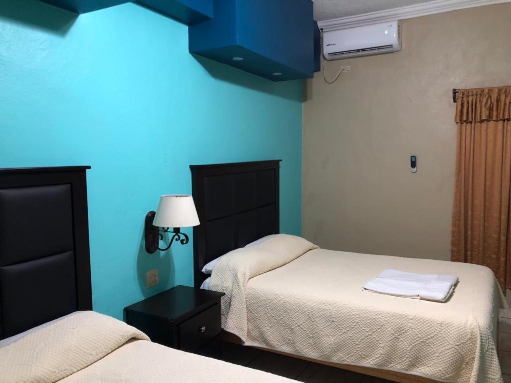 Hotel Paraíso Del Valle Ciudad Constitución Esterno foto